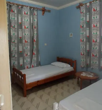 Konstantinos Lägenhet Skála Kallirákhis